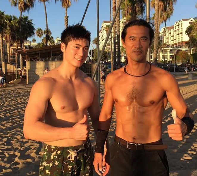 圈内网红在迪士尼饮水池小便被疯传？ - 51虹马