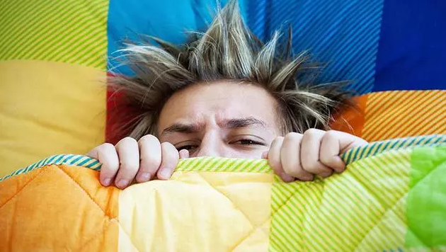 男生破处的平均年龄在17.6岁，其中男同17.9岁-51虹马