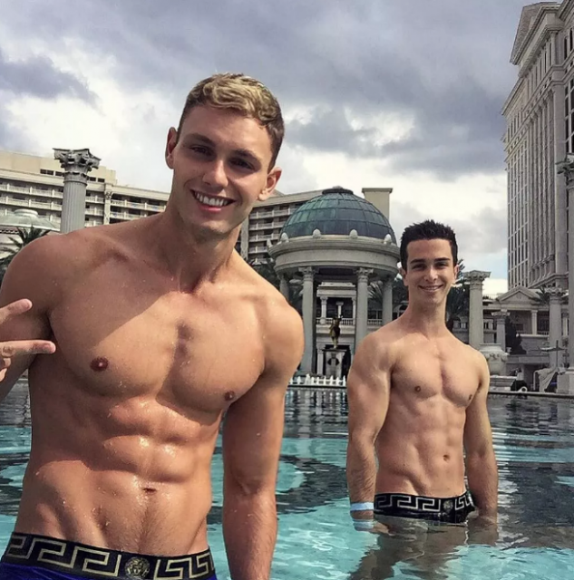 九寸男模被曝应召服务?真枪实弹摆在那不得不服。 - 51虹马 九寸男模被曝应召服务?真枪实弹摆在那不得不服。 - 51虹马