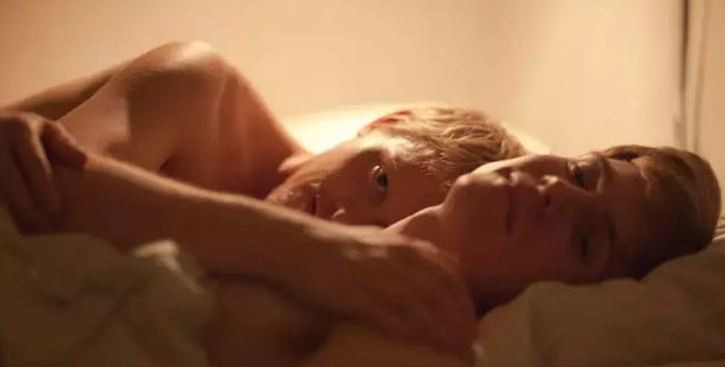 《点亮灯光》为你流的泪再多也还是那么爱你 - 51虹马