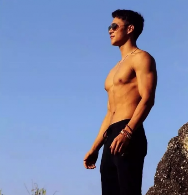 他曾是刘姥姥的亲密健身私教？体育生果然很强 - 51虹马