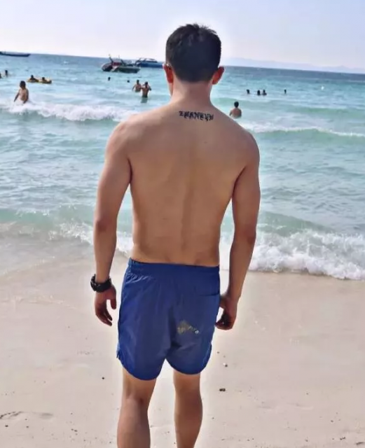 当红肌肉体育生私皂耻度惊人 鲜肉小攻也生猛 - 51虹马