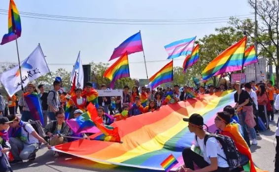 2018南京彩虹马拉松 | 愿你看见,我们有“彩虹勇气” - 51虹马 2018南京彩虹马拉松 | 愿你看见,我们有“彩虹勇气” - 51虹马