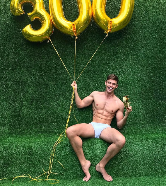 九寸男模被曝应召服务？真枪实弹摆在那不得不服。 - 51虹马