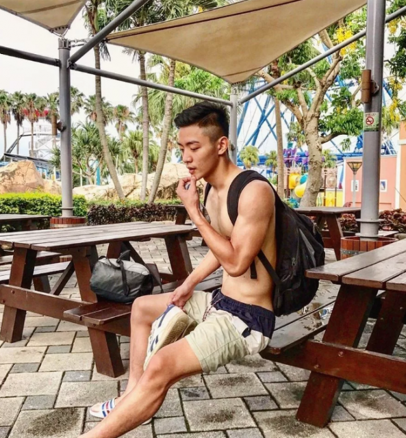 看点∣台大体育生校草人帅身材好，满屏荷尔蒙大长腿公狗腰吸睛又撩粉！ - 51虹马