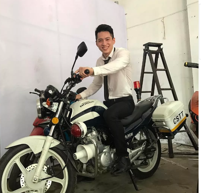 史上肌肉最漂亮的帅哥教练，帮你扒到了他最新INS照！ - 51虹马