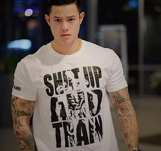 狼狗型筋肉健身教练兼模特 - 51虹马