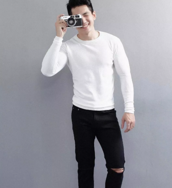 史上肌肉最漂亮的帅哥教练,帮你扒到了他最新INS照! - 51虹马 史上肌肉最漂亮的帅哥教练,帮你扒到了他最新INS照! - 51虹马