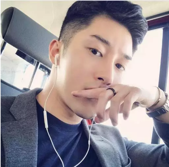 捕获一只野生忠犬肌肉男，行走的荷尔蒙扒光了更好看 - 51虹马