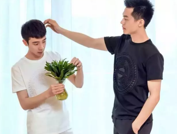 约炮的那么多,为什么约个炮这么难。 - 51虹马 约炮的那么多,为什么约个炮这么难。 - 51虹马