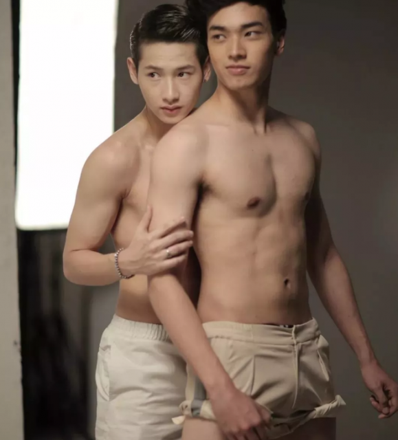 泰国同性恐怖剧，帅气美少年的压抑生活！ - 51虹马