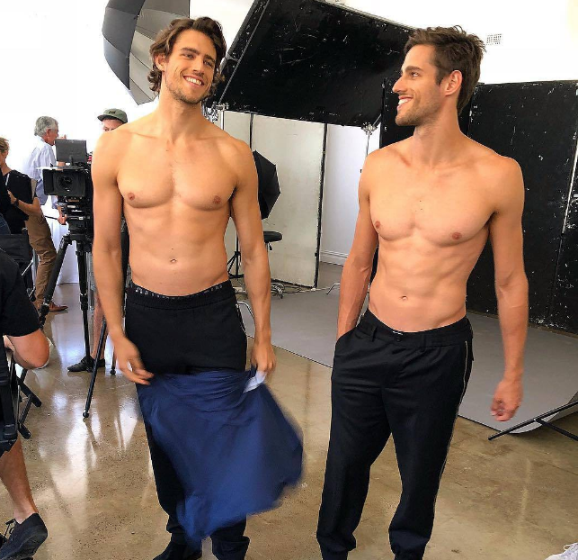 澳洲颜值身材大爆表的双胞胎帅哥 - 51虹马