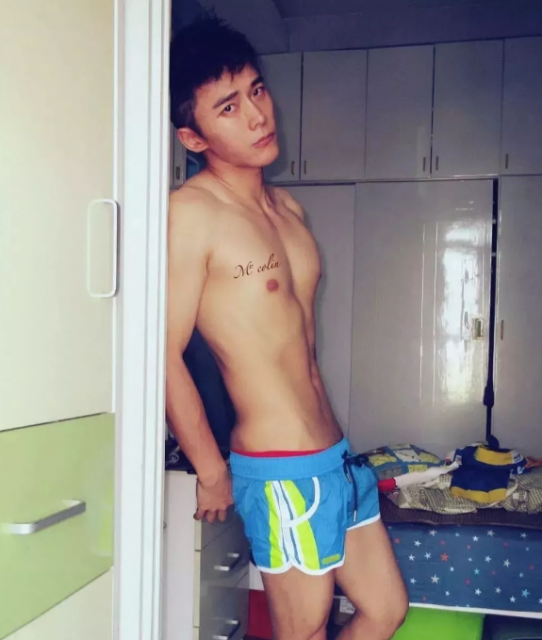 成都的帅哥姿の勢ン很多！！ - 51虹马