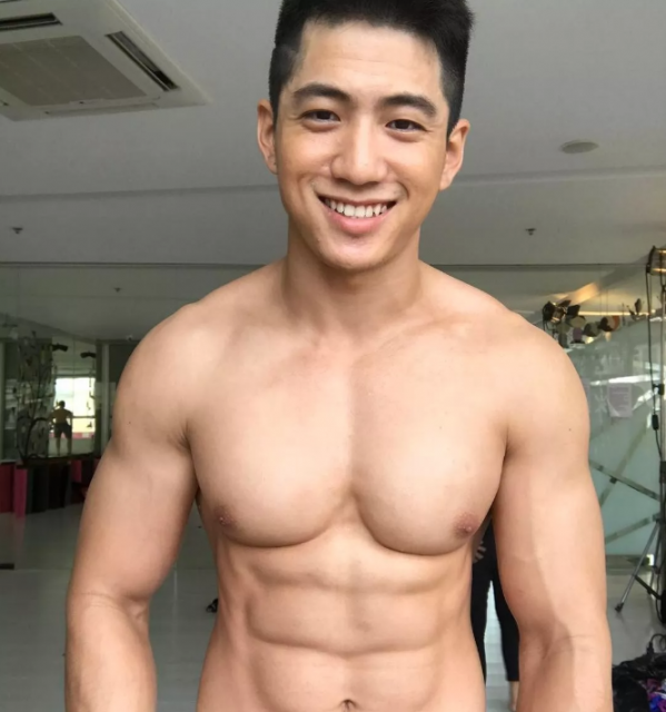 史上肌肉最漂亮的帅哥教练,帮你扒到了他最新INS照! - 51虹马 史上肌肉最漂亮的帅哥教练,帮你扒到了他最新INS照! - 51虹马