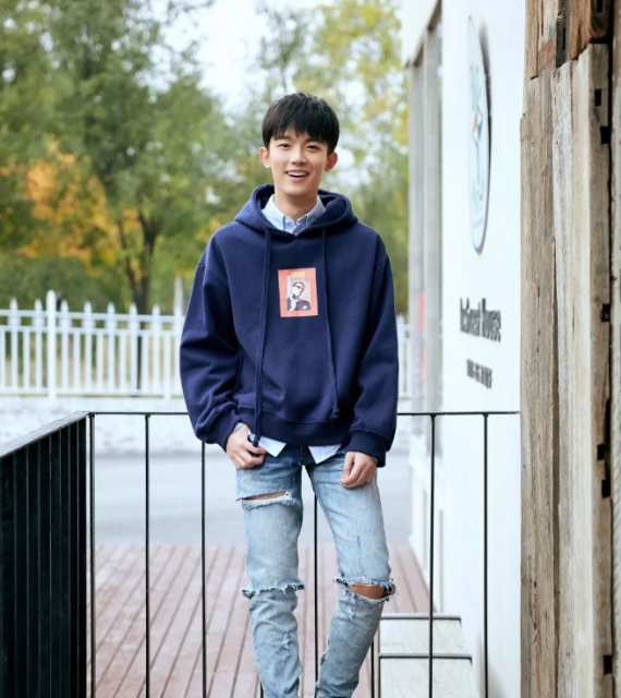 帅哥∣青春里谁还没个清爽干净的学长，为他的彪悍和暖心所迷恋！－－李明德 - 51虹马