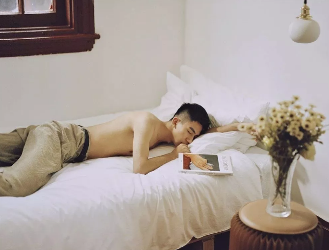 帅哥∣97年小奶狗鲜肉校草，像不像你下一任男盆友？－－吕根 - 51虹马