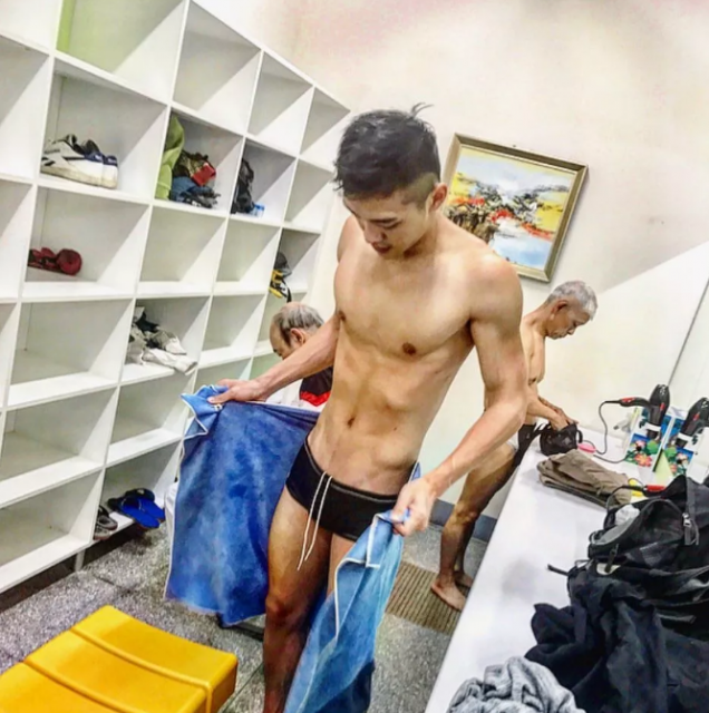 看点∣台大体育生校草人帅身材好，满屏荷尔蒙大长腿公狗腰吸睛又撩粉！ - 51虹马