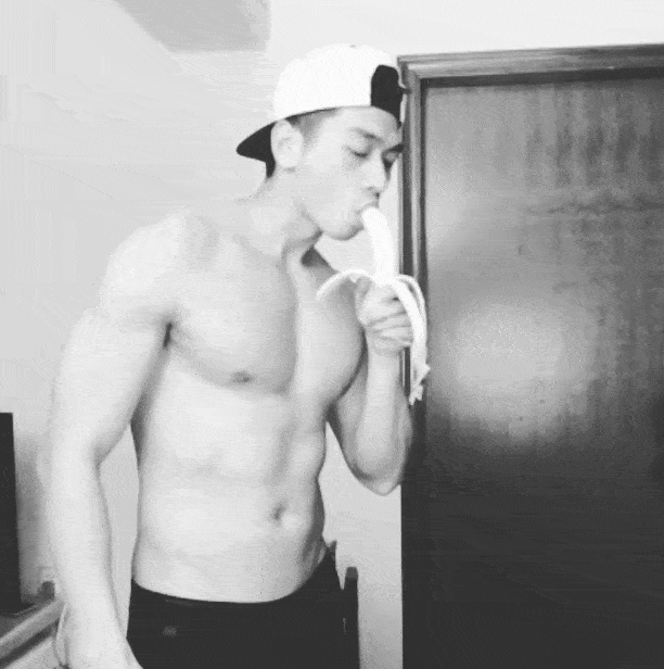 国产肌肉男洗澡视频流出？ - 51虹马