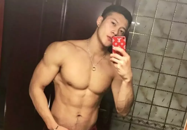 他曾是刘姥姥的亲密健身私教？体育生果然很强 - 51虹马