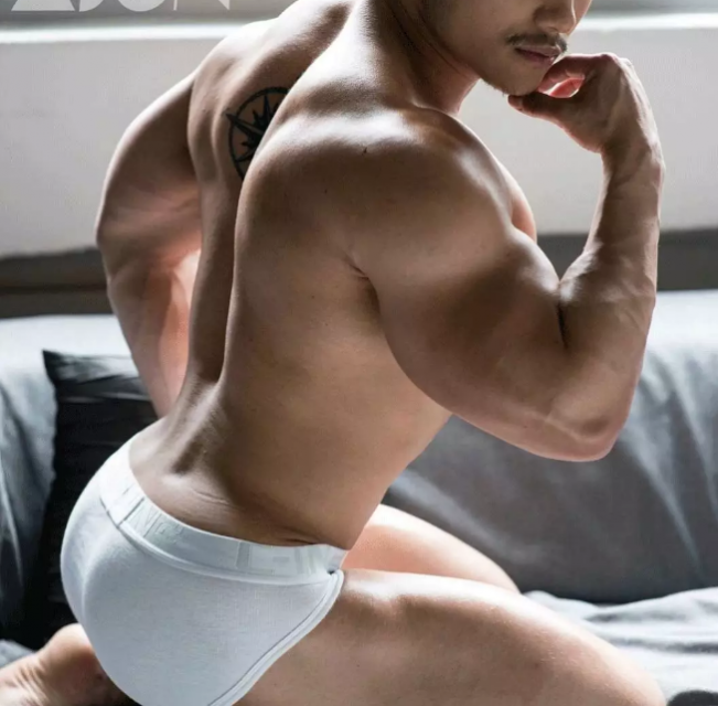 粗壮帅男...下面给10分！ - 51虹马