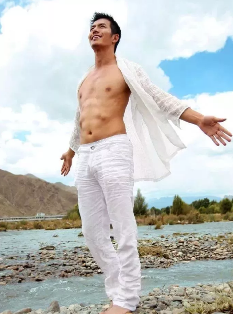 李小兵の不可描述阳刚美,制服/军警/捆.绑.哪款是你的菜？ - 51虹马