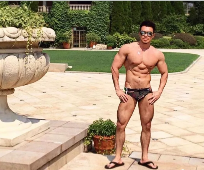 从bank职员到gogoboy模特，他经历了些什么 - 51虹马