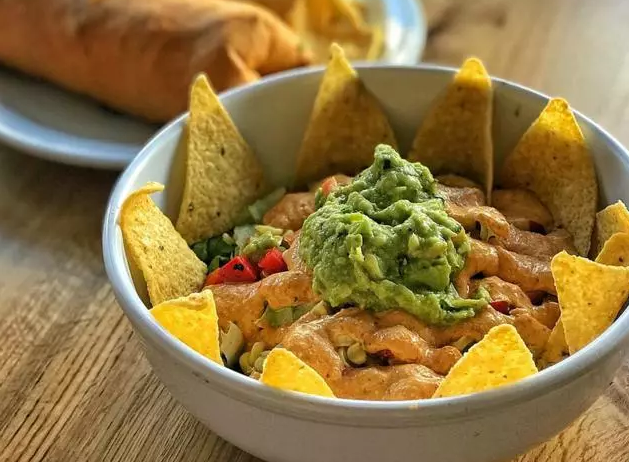 这位外国小哥不吃肉，却练得一身肌肉，原因竟是…… - 51虹马