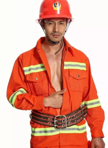 李小兵の不可描述阳刚美,制服/军警/捆.绑.哪款是你的菜？ - 51虹马