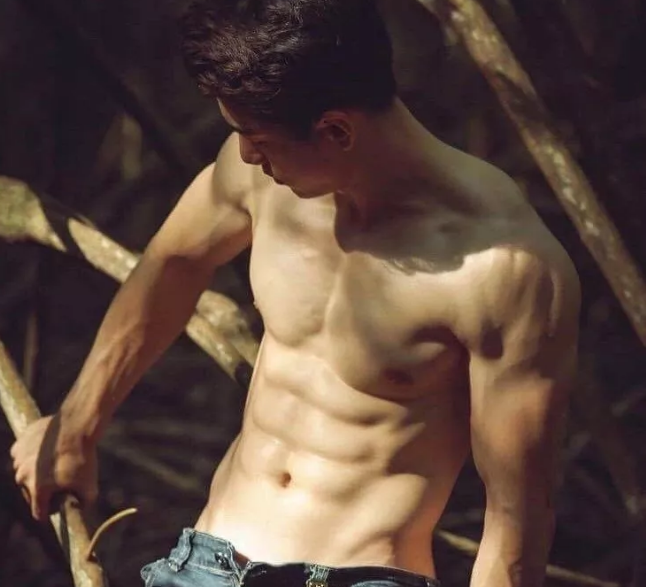 史上肌肉最漂亮的帅哥教练，帮你扒到了他最新INS照！ - 51虹马