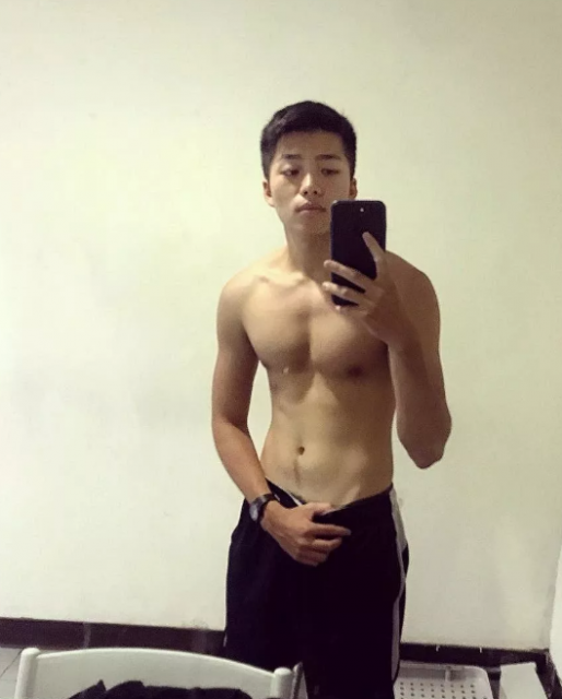 看点∣小鲜肉名媛入伍前脱了拍肌肉石更照,可口肌肉身材让你尖叫! - 51虹马 看点∣小鲜肉名媛入伍前脱了拍肌肉石更照,可口肌肉身材让你尖叫! - 51虹马