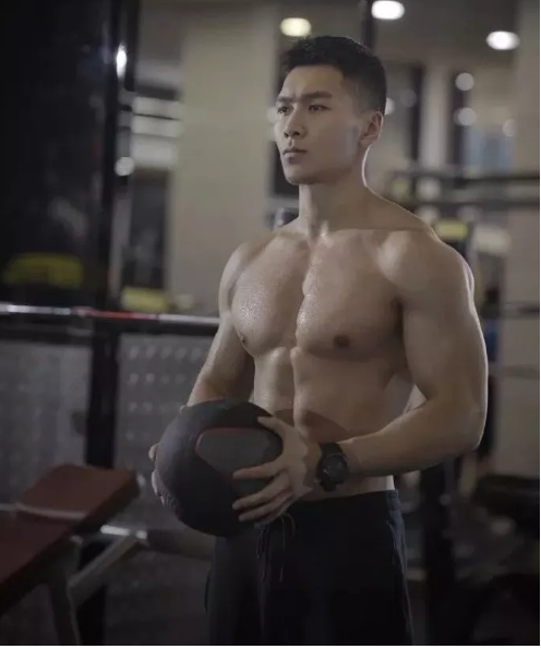 2018 Gay圈名媛权威排行榜 - 51虹马