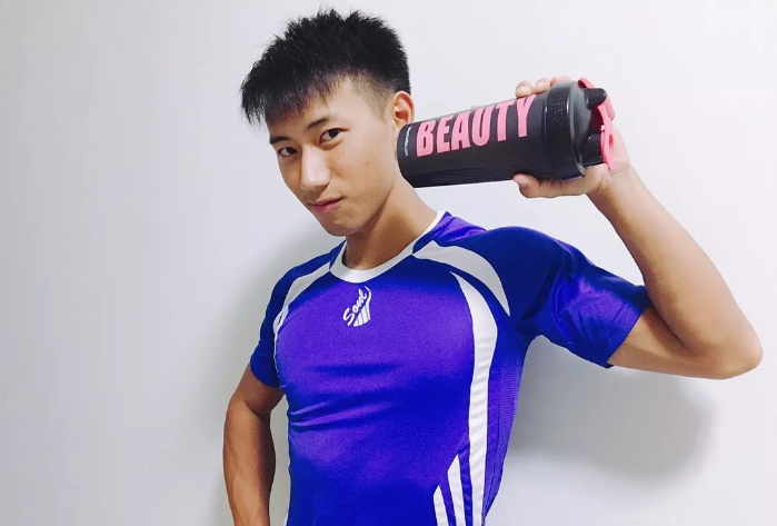 看点∣排球体育生浴照刷爆INS,筋肉腹肌小可爱竟然有男盆友了!! - 51虹马 看点∣排球体育生浴照刷爆INS,筋肉腹肌小可爱竟然有男盆友了!! - 51虹马