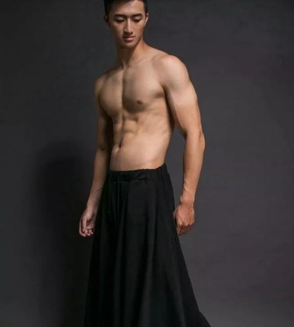 看点∣捕获一只体育生大大大鲜肉，186.C.M筋肉小哥哥！ - 51虹马