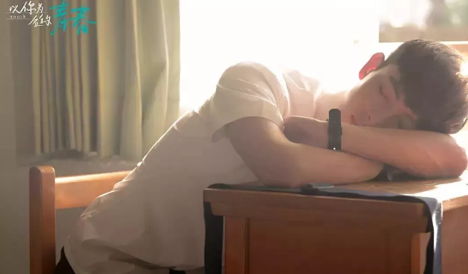 帅哥∣笑容干净的小奶狼甜炸少女心，这个小哥哥简直太撩了！－－连晨翔 - 51虹马