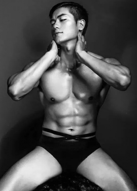 越南鲜肉 混血男模 - 51虹马 越南鲜肉 混血男模 - 51虹马