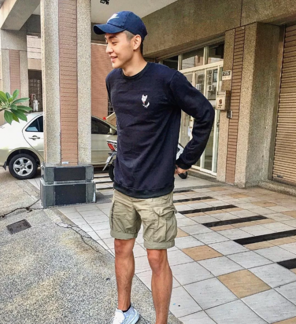 看点∣台大体育生校草人帅身材好，满屏荷尔蒙大长腿公狗腰吸睛又撩粉！ - 51虹马