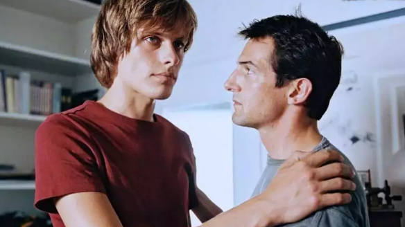 爸爸和女儿爱上了同一个男人 - 51虹马