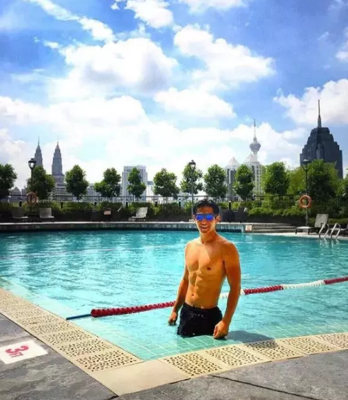 被众多明星觊觎的好肉体，子弹肌一哥非他莫属！ - 51虹马