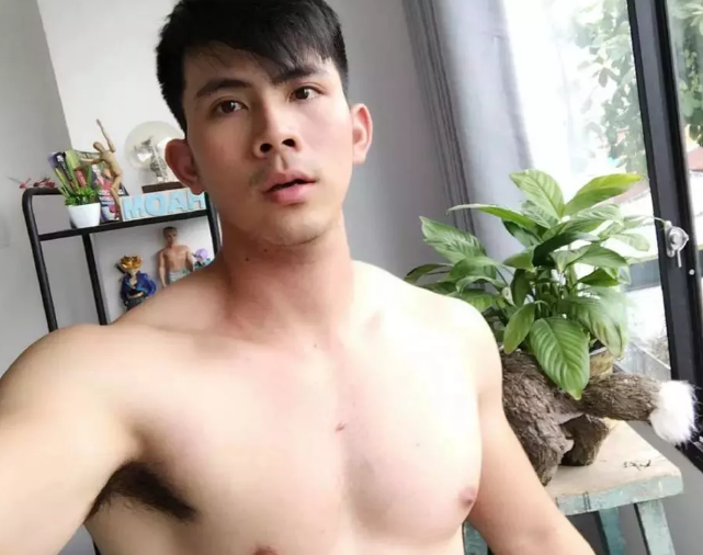 网红博主为搏销量自录视频，围观网友大呼要全见！ - 51虹马