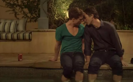 鲜肉帅哥为深柜大明星上门服务 - 51虹马