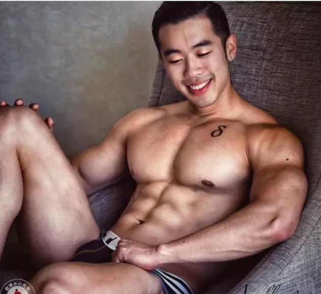 新扒一枚好肉医学生，硬成这样想被推倒！ - 51虹马