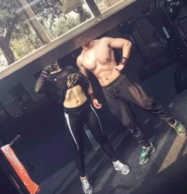 体育生室友趁我睡着给我口.... - 51虹马