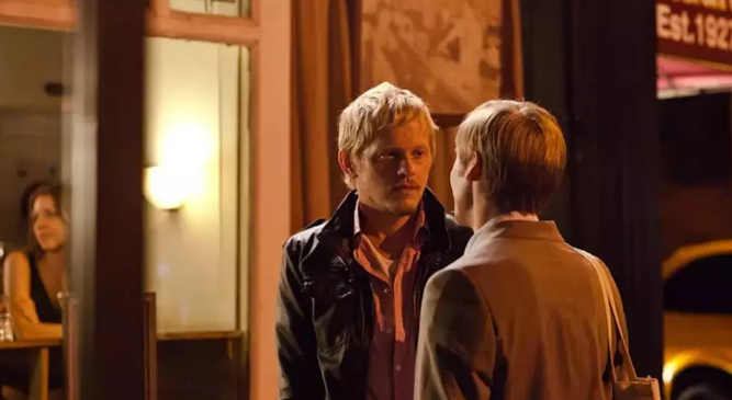 《点亮灯光》为你流的泪再多也还是那么爱你 - 51虹马