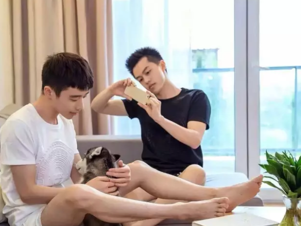 约炮的那么多,为什么约个炮这么难。 - 51虹马 约炮的那么多,为什么约个炮这么难。 - 51虹马