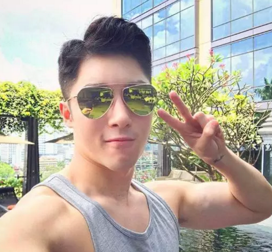 捕获一只野生忠犬肌肉男，行走的荷尔蒙扒光了更好看 - 51虹马