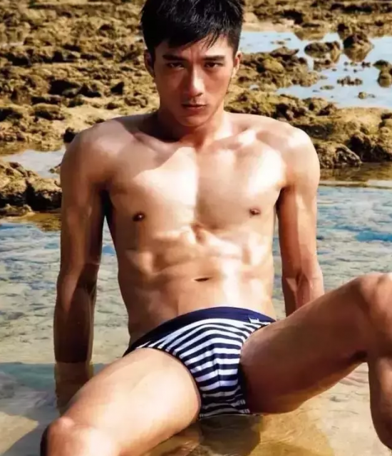 泰国大包网红，单纯可爱的小鲜肉 - 51虹马