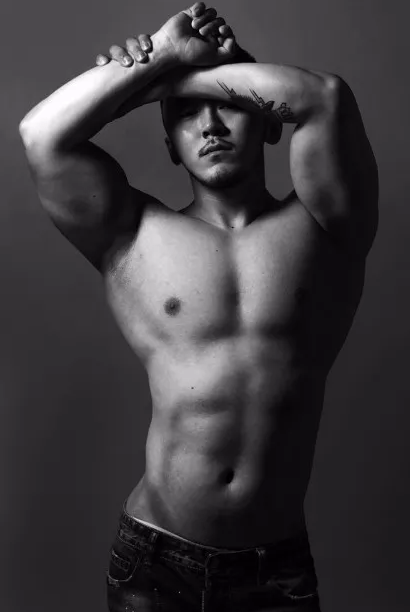 今年泼水节的gogoboy曾经参加过2010的快乐男声？ - 51虹马