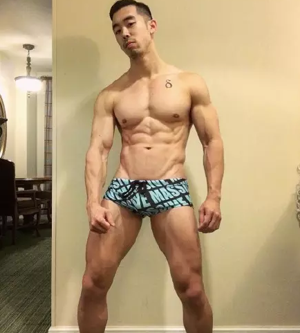 新扒一枚好肉医学生,硬成这样想被推倒! - 51虹马 新扒一枚好肉医学生,硬成这样想被推倒! - 51虹马