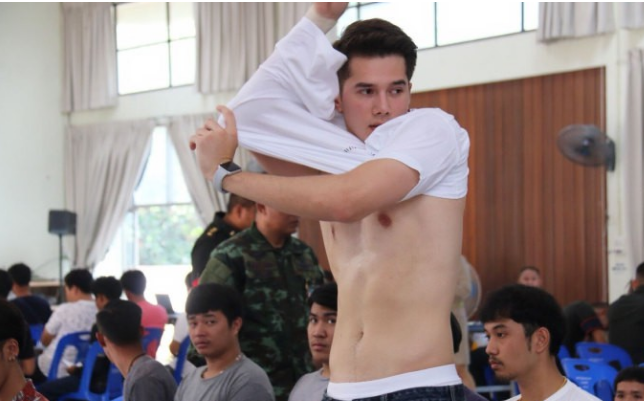 泰星Mik入伍体检照曝光 - 51虹马