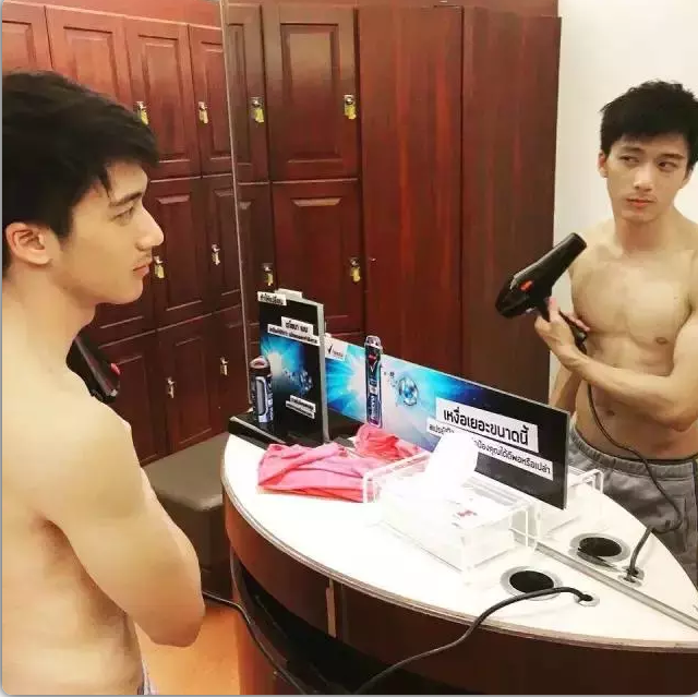 泰国大包网红，单纯可爱的小鲜肉 - 51虹马